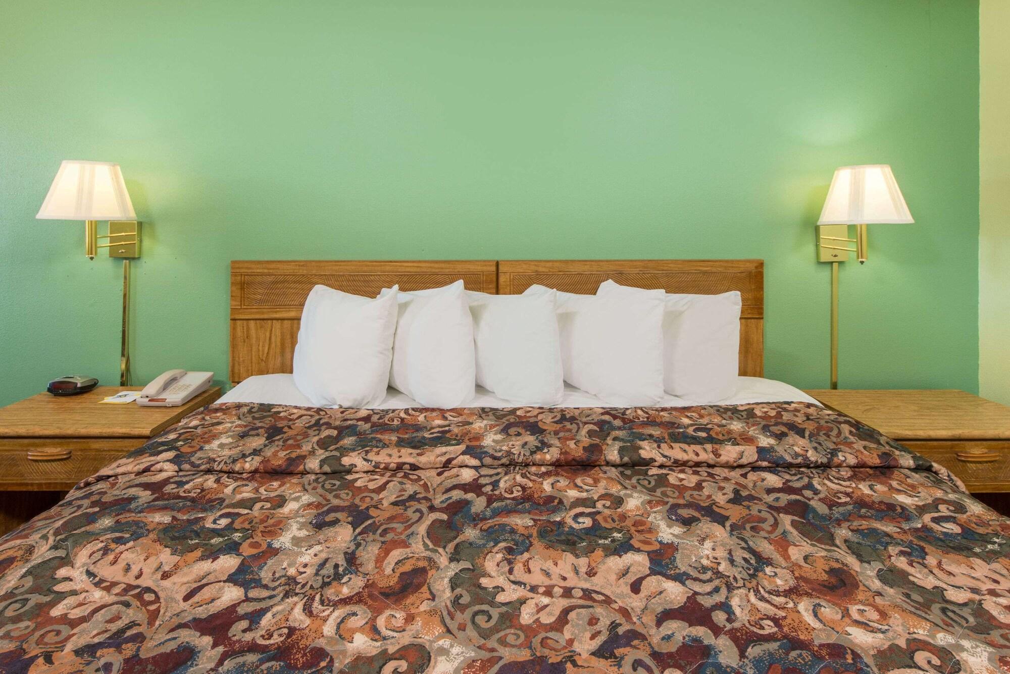 Days Inn By Wyndham Mountain Grove Dış mekan fotoğraf